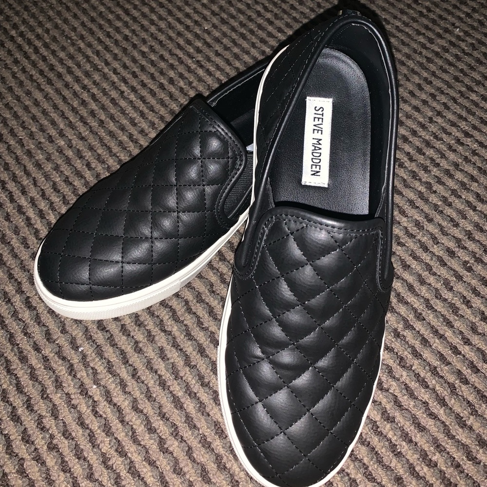 Steve Madden flats